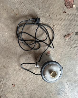 Pompa per piscina esterna