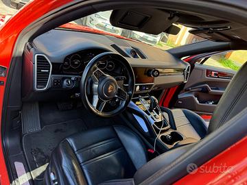 PORSHE   CAYENNE E-HYBRID 3.0