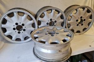 Cerchioni in lega 15'' Mercedes 5 fori