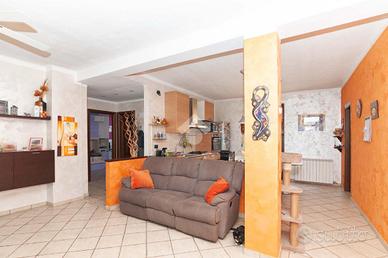 5 LOCALI A SAN FRANCESCO AL CAMPO