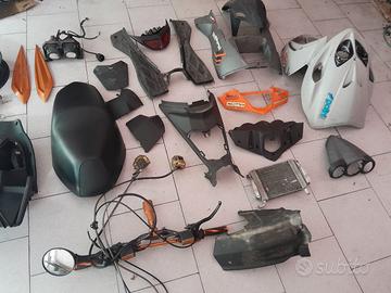 ricambi f12r 50cc del 2009