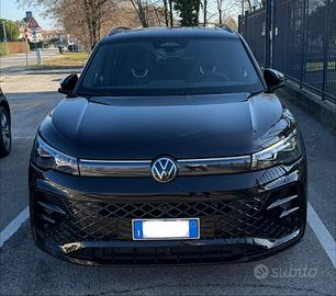 VOLKSWAGEN Tiguan 2.0 TDI 150 CV DSG R-Line