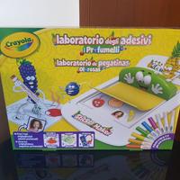 Laboratorio adesivi Crayola 
