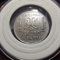 Moneta da 0,50 LEK del 1941  XIX IN ( QUASI SPL ).