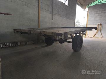 Carrello da traino per trattore