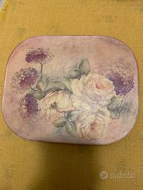 Scatola portagioie decorata decoupage
