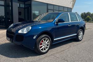 Porsche Cayenne 4.5 Turbo S asi