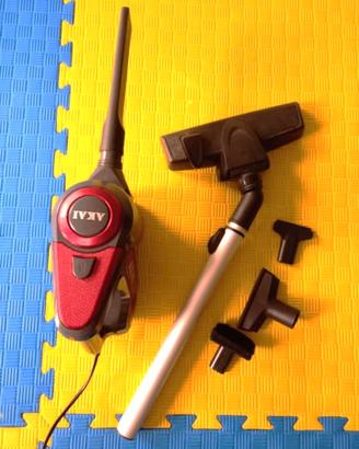 AKAI ASPIRAPOLVERE CON ACCESSORI