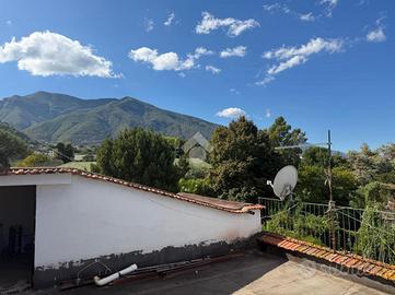 CASA DI CORTE A SANT'EGIDIO DEL MONTE ALBINO