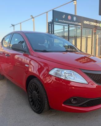 Lancia Ypsilon 1.2 69 CV 5 porte GPL Ecochic Elefa