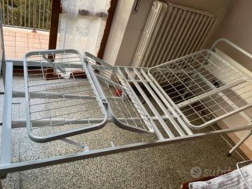 Letto ospedaliero con materasso anti decubito