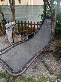 Dondolo da giardino.