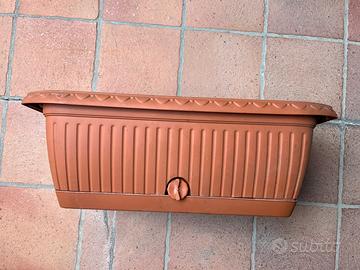 Vasii in plastica da balcone