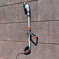 Decespugliatore con cavo