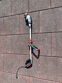 Decespugliatore con cavo