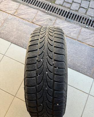 Gomme + cerchioni Lancia y