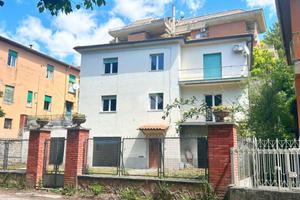 VILLA SINGOLA A POGGIO MIRTETO