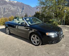 Audi a4. 3.0 TDI 4x4 anche permute