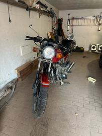 Suzuki gs 500e