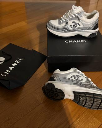 Chanel runners