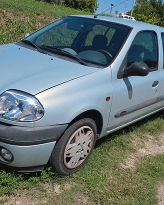 Renault Clio 1.4 Benzina 16V 