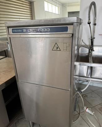 Lavastoviglie electrolux a cappottina WTU40