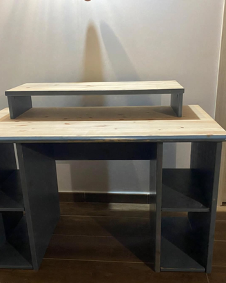 Scrivania/mobile ingresso legno massello
