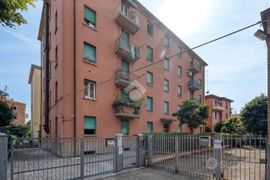3 LOCALI A BOLOGNA