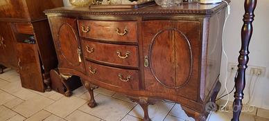 Credenza in stile Vittoriano