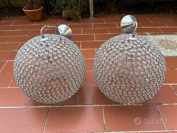 Coppia di lampadari in stile moderno