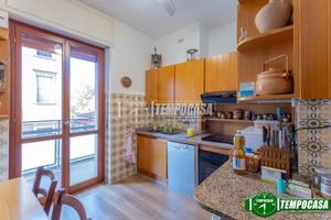 AMPIO TRILOCALE PERSONALIZZABILE NEL CUORE DI BO