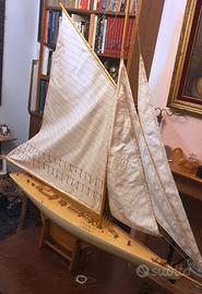 Splendido modello del veliero Columbia