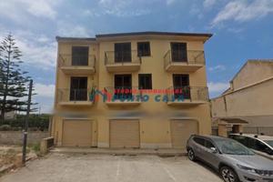 PACECO - Via Marsala - Locale commerciale di 150mq