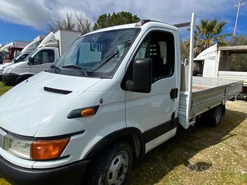 Iveco daily 35 c 12 cassone fisso