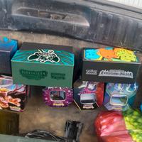 Carte Pokémon (4-5 kg di carte + dei box).