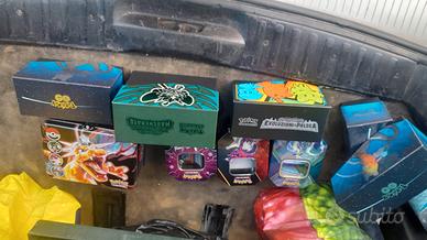 Carte Pokémon (4-5 kg di carte + dei box).