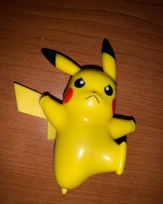 Sorpresa Kinder Pokemon Pikachu