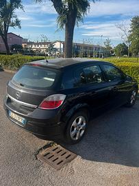 Opel Astra 2004