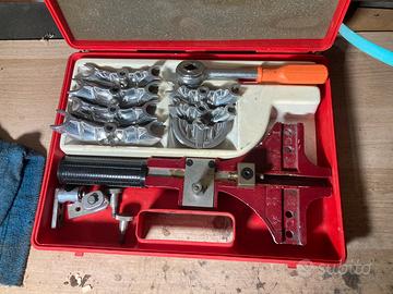 Set piegatubi curvatubi manuale a cricchetto