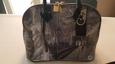 Borsa Ynot in nero stampa NewYork