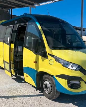 Autobus turistico Iveco Daily