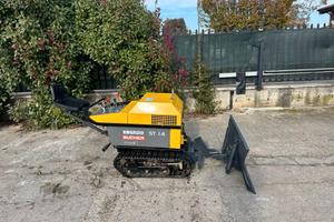 M100 Macchinario cingolato 4 q con lama per la nev