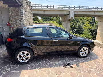 Alfa Romeo 147 - 2009 - 1.6 Twin Spark- TRATTABILE