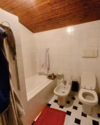 Immobile in asta di 106 m² con più di 5 locali e b