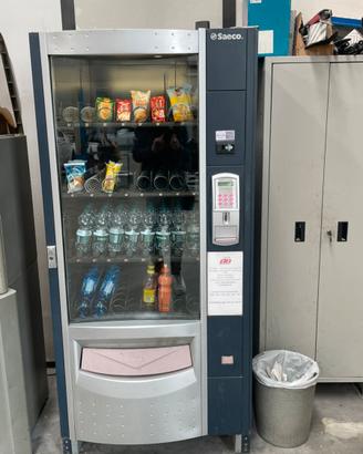 Distributore automatico saeco
