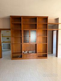 Libreria, mobile tv e porte scorrevoli