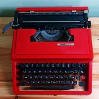 Macchine da Scrivere Olivetti Class e Lettera 32