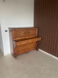 Pianoforte verticale