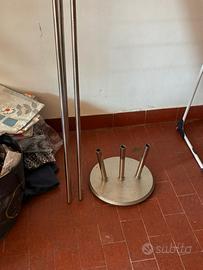 Piantana per tre bandiere