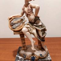 Statuina degli anni "50 in resina su base in marmo